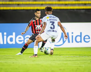 Fora de casa, Vitória perde com gol contra e é eliminado da Sul-Americana