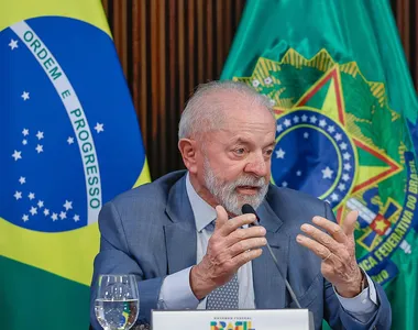 Lula celebra vitória brasileira em Cannes