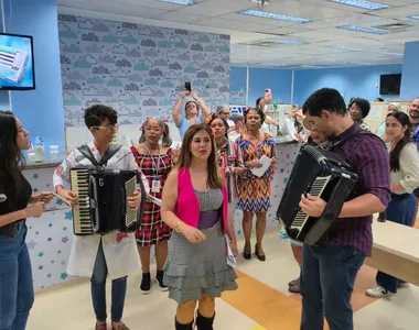 Os médicos tocaram na ala pediátrica do Hospital Roberto Santos