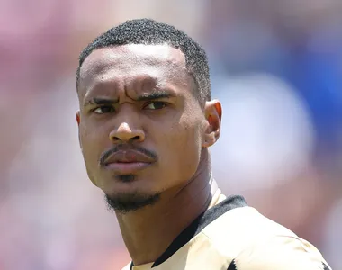 John, do Botafogo, foi observado no Mundial de Clubes e agora é cotado no Manchester United