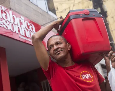 Márcio Silva vende os sonhos da Fábrica de Sonhos de Periperi