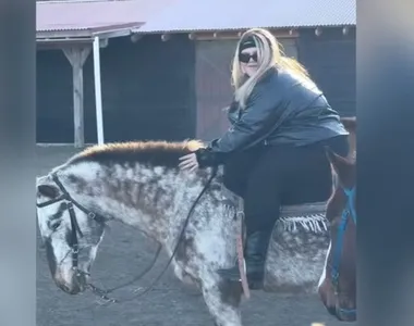Thaís Carla está curtindo as férias em Bariloche
