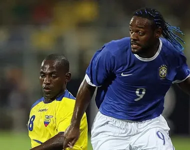 Vagner Love é anunciado pelo Retrô antes de encarar o Bahia