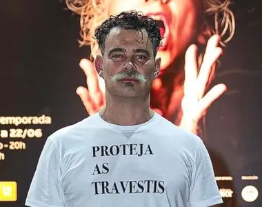 Carmo Dalla Vecchia em peça teatral