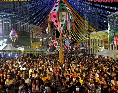 Preços dos consumíveis variam nos largos do Pelourinho