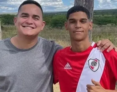 Allan Jesus e Luva de Pedreiro