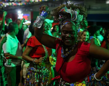 Samba junino marcou a noite no Nordeste