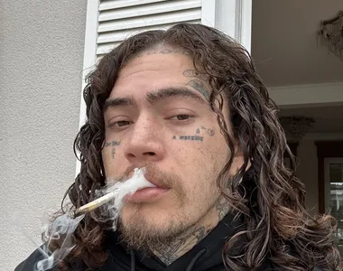 Whindersson é um entusiasta da maconha