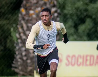 Zagueiro Kauan na Toca do Leão