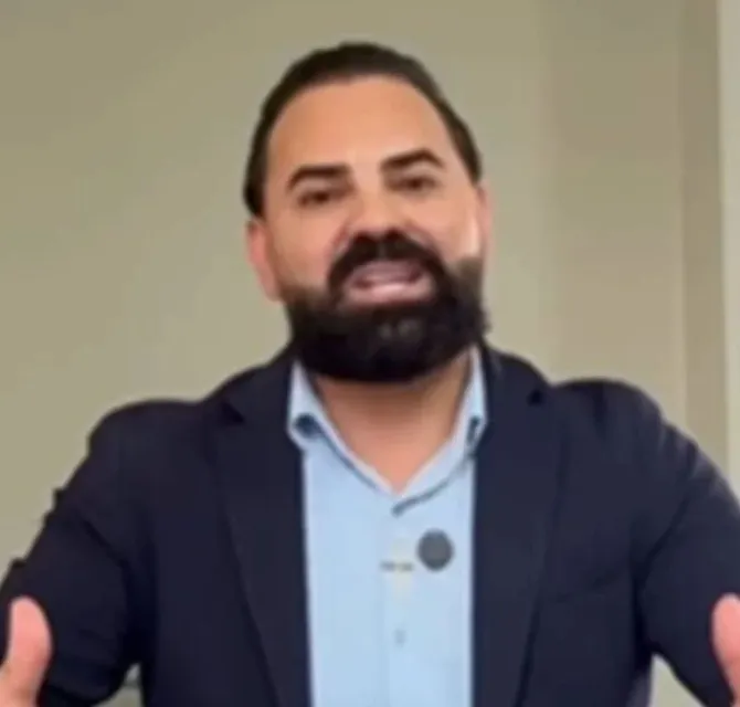 Imagem ilustrativa da imagem Vídeo: pastor é detonado ao dizer que “odeia pobre”