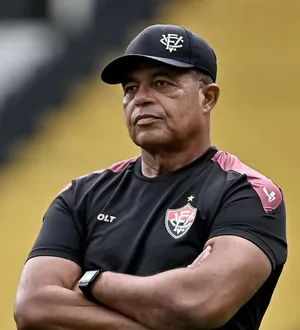Imagem ilustrativa da imagem Vitória demite Laelson Lopes do sub-20 e já anuncia substituto