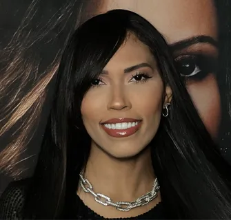 Imagem ilustrativa da imagem Simone Morena ultrapassa um milhão de ouvintes mensais no Spotify