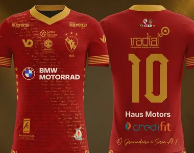 Galícia homenageia elenco com novo uniforme para finais da Série B