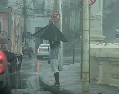 Tempo instável e chuvoso é predominante no inverno soteropolitano