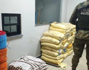 PM encontra depósito de explosivos em imóvel no interior baiano