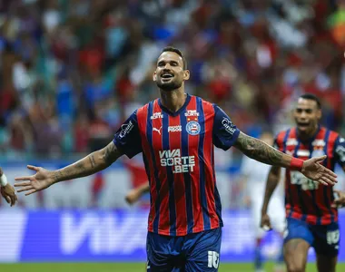 Willian José brocou o primeiro gol da partida