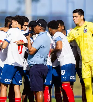 Imagem ilustrativa da imagem Chuva de gols: Esquadrãozinho perde para o Vasco no Brasileirão Sub-17