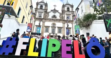 Imagem ilustrativa da imagem Flipelô 2025 começa nesta quarta; confira a programação completa