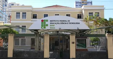 Imagem ilustrativa da imagem IFBA abre vagas para professores com salário de quase R$ 6 mil
