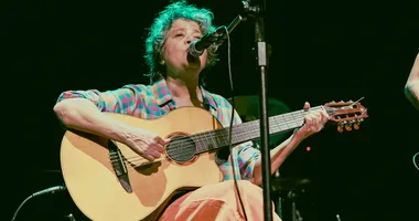 Imagem ilustrativa da imagem Sandra Simões homenageia Caetano Veloso em repertório