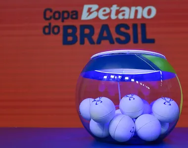 A bolinha vai subir para definir os quatro duelos