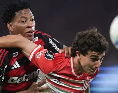 Gonzalo Plata foi expulso em Flamengo x Estudiantes pela Libertadores
