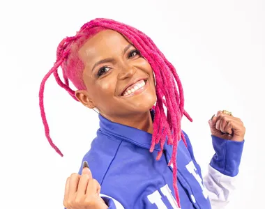 Cantora Rai Ferreira