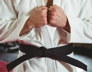 Gabriel e Gustavo Galindo aplicaram golpes de jiu-jitsu no suspeito