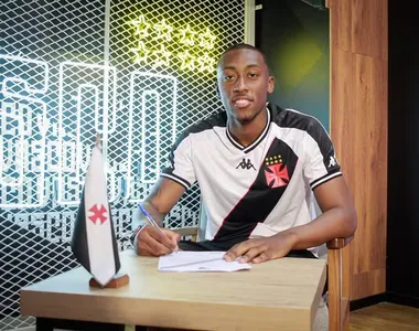 Luiz Gustavo, zagueiro do Vasco