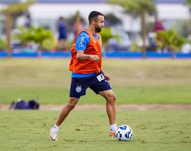 Caio Alexandre em treino pelo Bahia