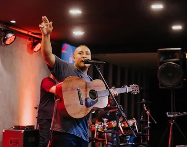 Cantor gospel João Igor está com uma bala alojada