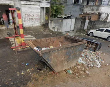 Feto é encontrado em lixão