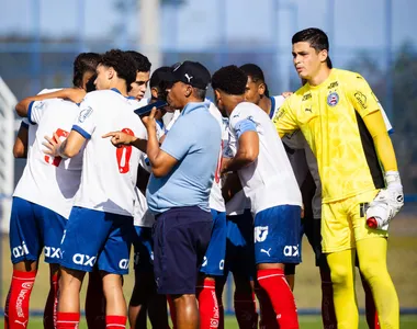 Jogando em casa, Bahia perde pro Vasco