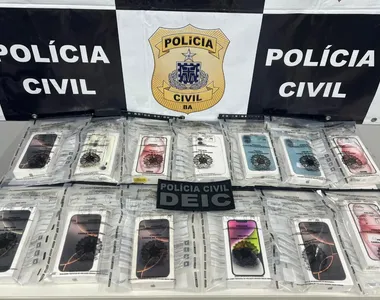 13 iphones foram apreendidos
