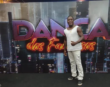 Dudé Conceição, dançarino e coreógrafo baiano na Dança dos Famosos