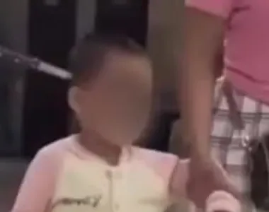 Menina chegou ao hospital com a faca fincada na cabeça
