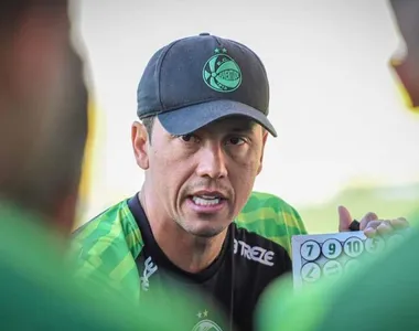 Thiago Carpini, técnico do Juventude