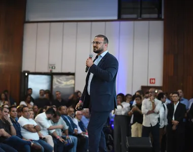 Iniciativa é chamada de 'Anti-facções'