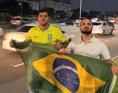Alden e Diego Castro participaram do buzinaço