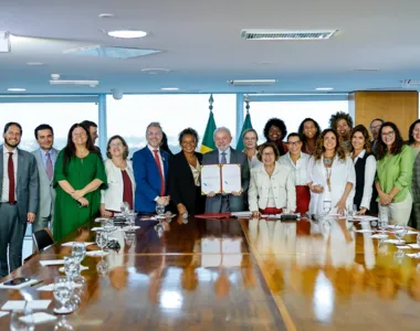 Autoridades presentes na cerimônia