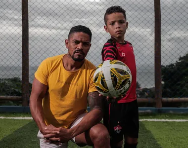 Irandi e Clarck realizam juntos o sonho de se profissionalizar no futebol