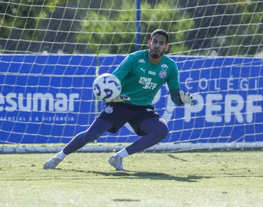 Goleiro Ronaldo deve ser mantido no time titular do Esquadrão