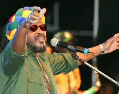 Edson Gomes construiu uma trajetória que o consolidou como “rei do reggae brasileiro”