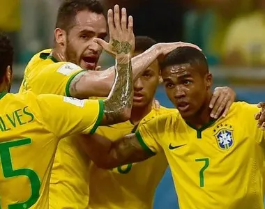Douglas Costa jogou a Copa do Mundo de 2018 pela Seleção Brasileira
