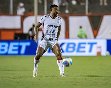 Luan defendeu o Vitória na temprada