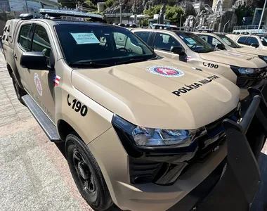 Mulher apedreja homem após ele não pagar programa em Salvador