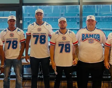 Membros da Bamor na Fonte Nova