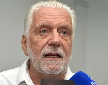 Jaques Wagner (PT) vai se afastar da liderança do governo no Senado