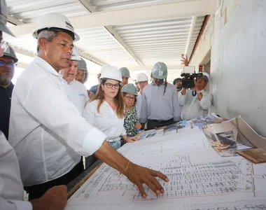 Governador autorizou as obras de recuperação do atracadouro durante a manhã desta segunda-feira (25)