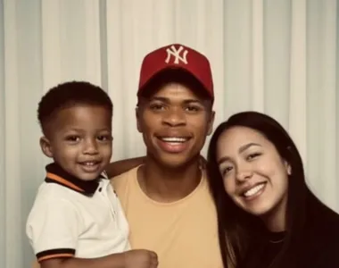 Moisés, Rodrigo Amendoim e Luise Barros em imagem gerada por IA
